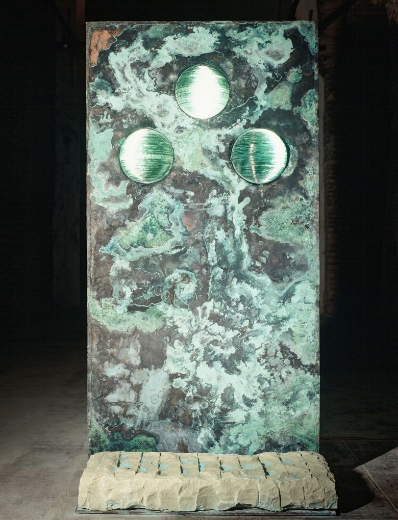 01 Handan Börüteçene’nin özel bir koleksiyonun deposundan kaybolan 1991 tarihli heykeli
Sanatçının izniyle