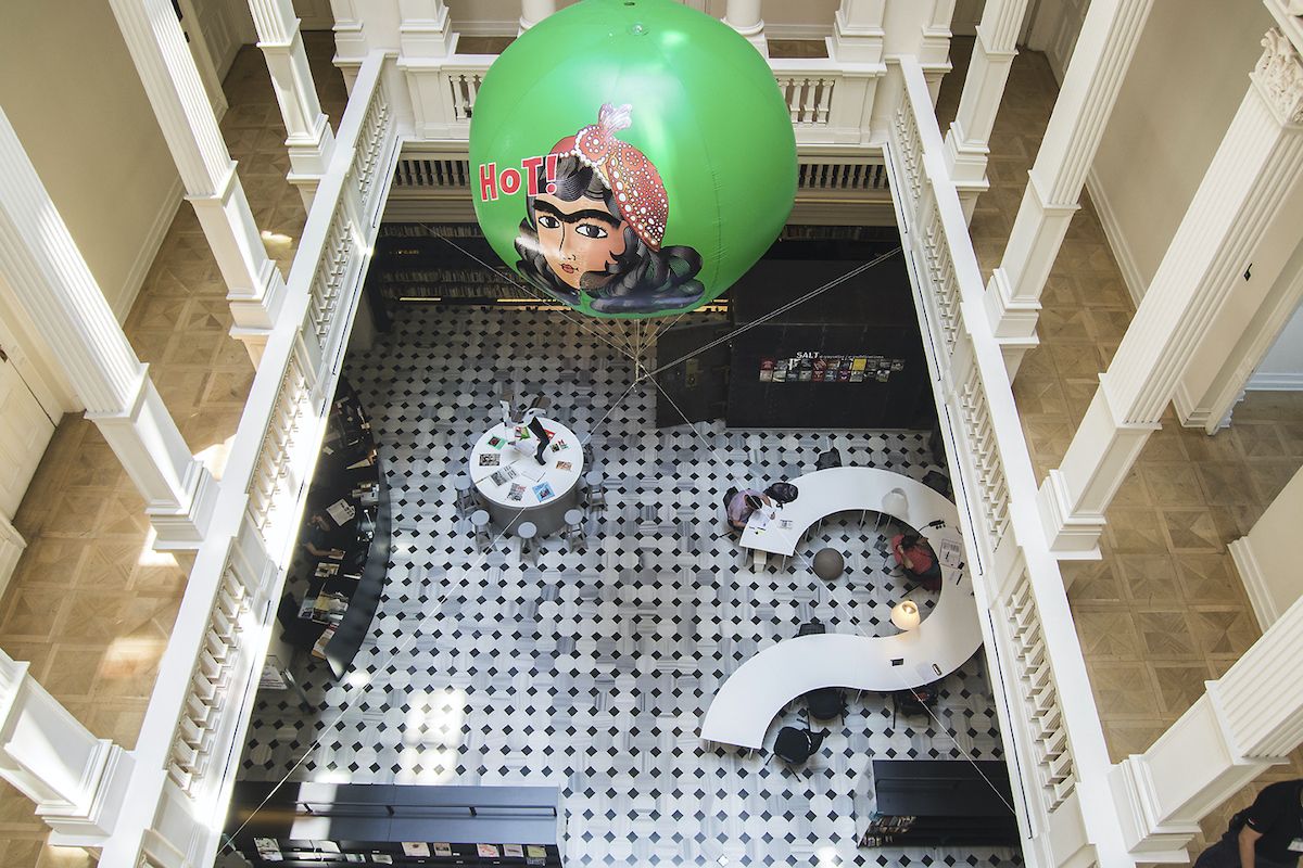 03 Slavsandtatars Slavs and Tatars, <i>Ağızdan Ağıza</i>, SALT Galata, 2017
Fotoğraf: Mustafa Hazneci (SALT)
