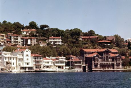 1 35 Yeniköy’de yalılar
Salt Araştırma, M. Erem Çalıkoğlu Arşivi
