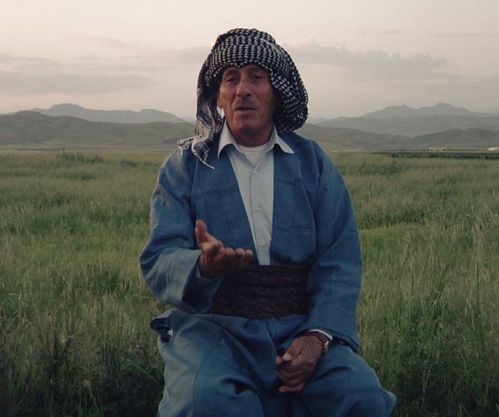 1+8 filminden bir kare (Zaho, Irak) <i>1+8</i> filminden bir kare (Zaho, Irak)<br />
© Cynthia Madansky ve Angelika Brudniak