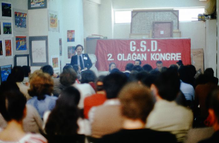  Görsel Sanatçılar Derneği, 2. Olağan Kongre (1978) Görsel Sanatçilar Dernegi, 2. Olagan Kongre (1978)<br />
Arsiv: Ahmet Öktem
