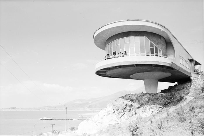 Yazarlar Sendikası Dinlenme Tesisi, yemek salonu (Sevan Yarımadası, Ermenistan) Yazarlar Sendikası Dinlenme Tesisi, yemek salonu (Sevan Yarımadası, Ermenistan)
Mimar: Gevorg Kochar (Yerevanproekt)
1965-1969
Ermenistan Ulusal Arşivi izniyle