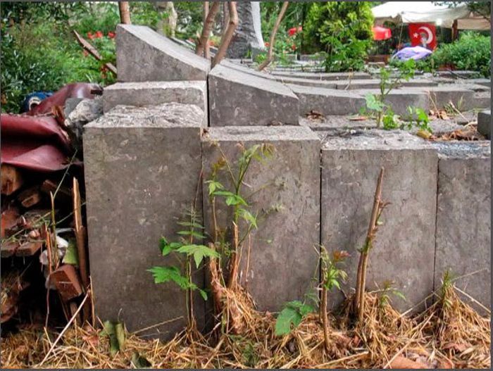  Rahmi Aksungur, Maçka Demokrasi Parki (detay), 1993<br />
Fotograf: Serkan Taycan (2013)