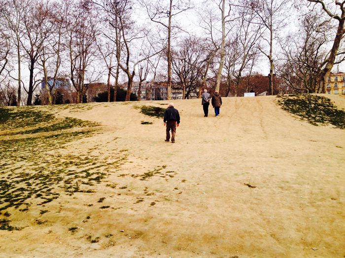  Gezi Parki'na dogru<br />
Fotograf: Enise Burcu Karaçizmeli