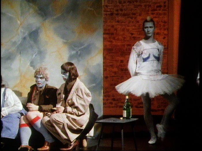 Charles Atlas, Hail the New Puritan, 1985-1986 Charles Atlas, <i>Hail the New Puritan</i>, 1985-1986
Koreografi: Michael Clark
Sanatçı ve Luhring Augustine'in (New York) izniyle