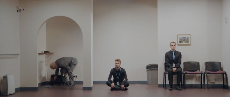 2 Whitby Richard Whitby’nin 2019 Jerwood/FVU Ödülleri kapsamında ürettiği <i>The Lost Ones</i> [Kayıplar] (2019) videosundan bir kare.