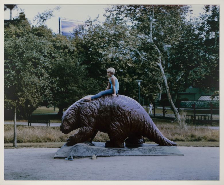 BasimMagdy Basim Magdy
<i>The Stars Were Aligned for a Day of World Domination</i>
[Yıldızlar Bir Günlük Dünya Egemenliğine Göre Konumlanmıştı], 2015
Sanatçı ve artSümer’in izniyle