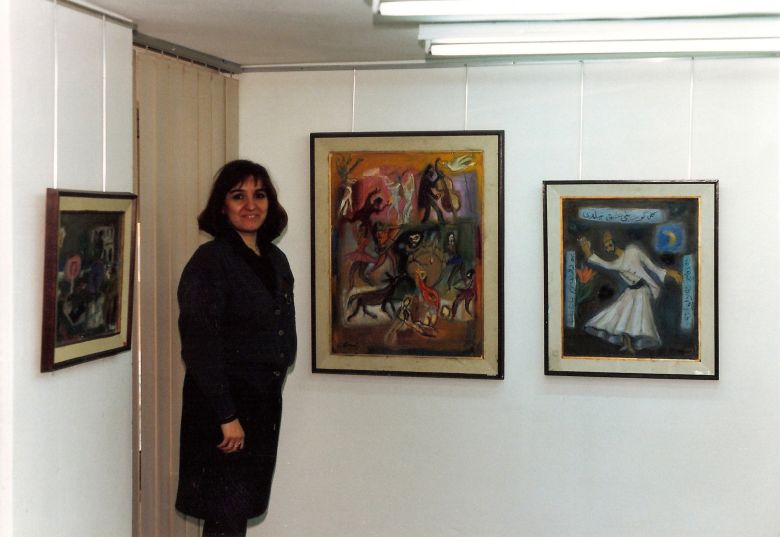 3 Msg021003 Mine Gülener, <i>Müstakiller ve D Grubuna Saygı</i> sergisinde, Mine Sanat Galerisi (Altıyol-Kuşdili), 1988
Salt Araştırma, Mine Sanat Galerisi Arşivi

