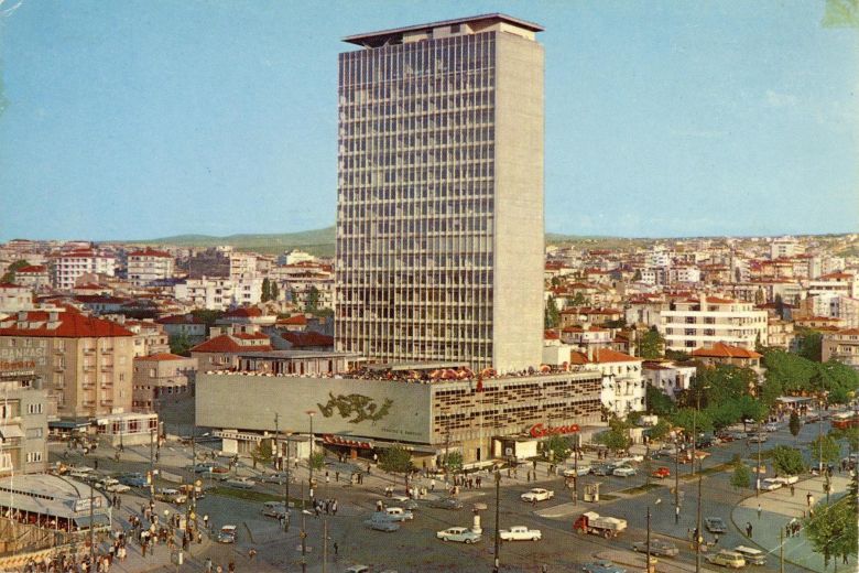 5 Kzlay Emek Is Han Emek İş Hanı ve Kızılay Meydanı, Ankara
SALT Araştırma, Fotoğraf Arşivi