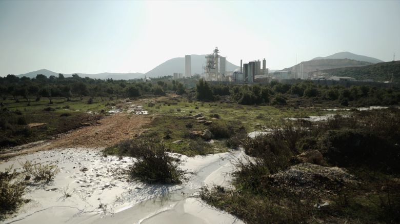 6 8 <i>Hatay: 24 Aralık 2024-8 Ocak 2025</i> (2025) filminden bir kare
©İmre Azem