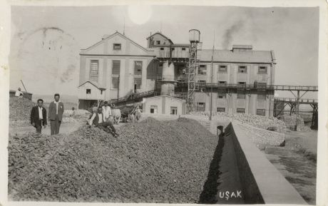 6 9 Uşak Şeker Fabrikası
Salt Araştırma, Fotoğraf ve Kartpostal Arşivi