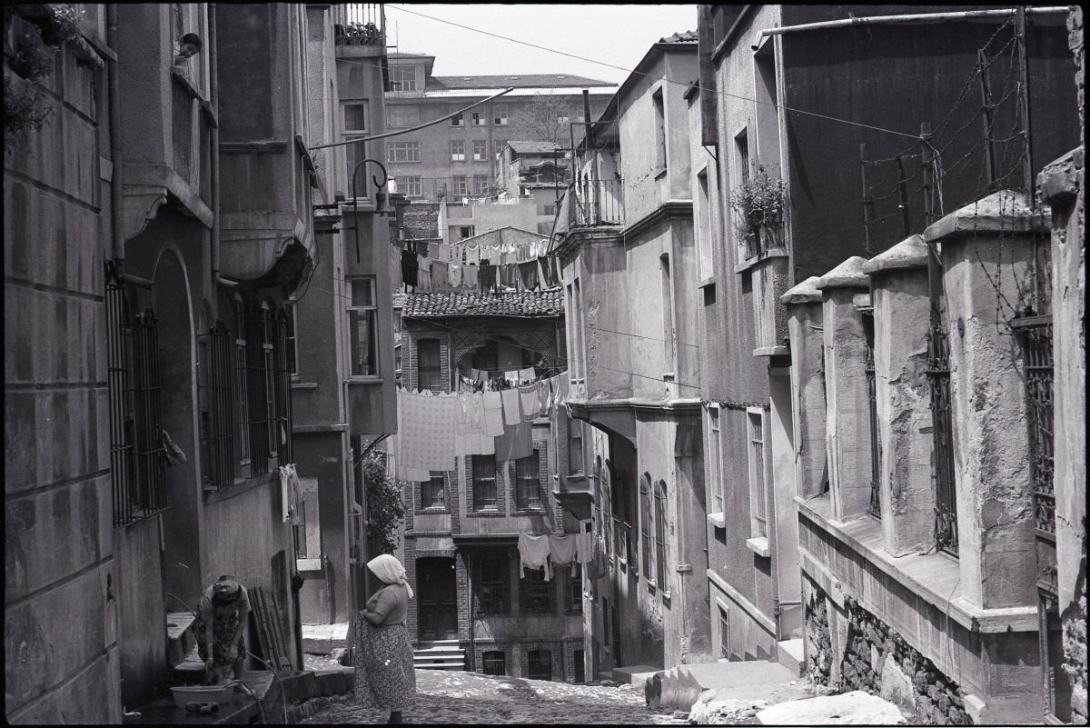 7 Balat, 1975<br /><br />
