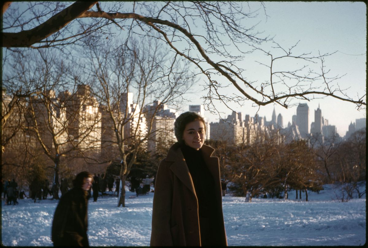 7 Ayla Karacabey New York’ta
Salt Araştırma, Ayla Karacabey Arşivi
