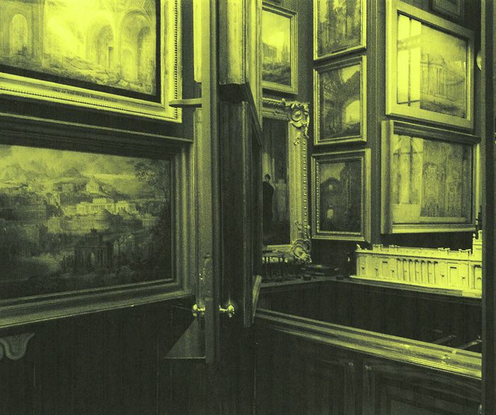 condorelli_surrounded_2.1 Céline Condorelli
<i>Surrounded by the Uninhabitable</i> [Yasanmazlikla Çevrili]
Referans: Sir John Soane’in Resim Odasi 
(2010-2012)