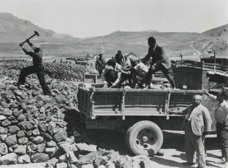 9 Ahsiv014022 Sivas-Erzurum demiryolu hattı yapım çalışmaları, 1930’lar
Salt Araştırma, Fotoğraf ve Kartpostal Arşivi
