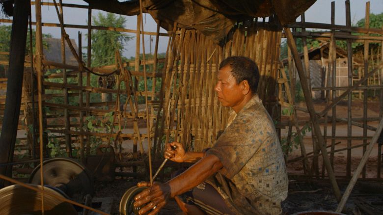 A Thousand Fires 1 <i>A Thousand Fires</i> [Binlerce Ateş] (2021) filminden bir kare 
©Square Eyes