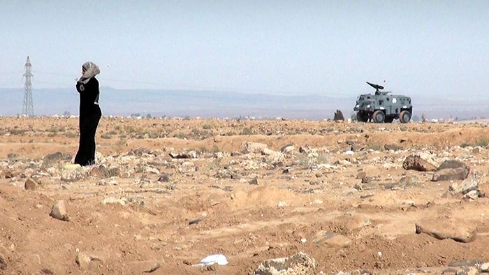 Al Intithar (2013) filminden bir kare Mario Rizzi & Sharjah Art Foundation <i>Al Intithar</i> (2013) filminden bir kare
Mario Rizzi & Sharjah Art Foundation