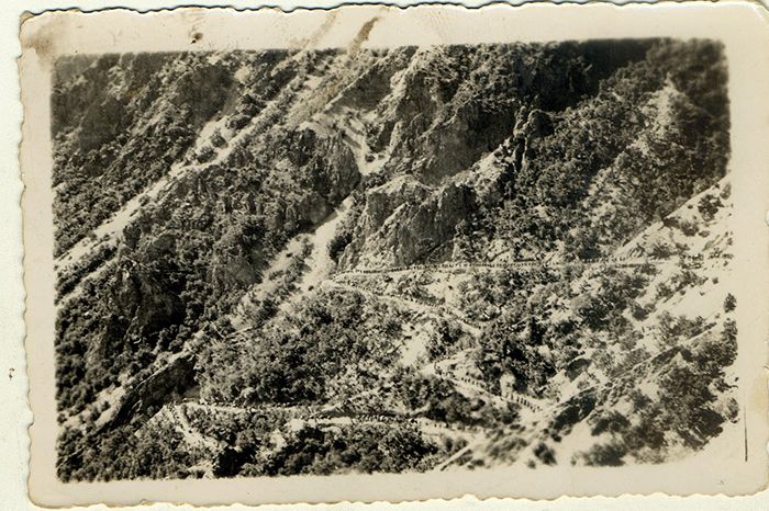 Dersim, 6-16 Ağustos 1938 Dersim, 6-16 Ağustos 1938
Büyük harekâtta Munzur kenarından Kızıldağ’a çıkış
Kaynak: Kalan Müzik