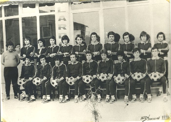 Dinamo Mesken football team Dinamo Mesken futbol takımı 
Fotoğraf: Cemal Karadağ (1976)