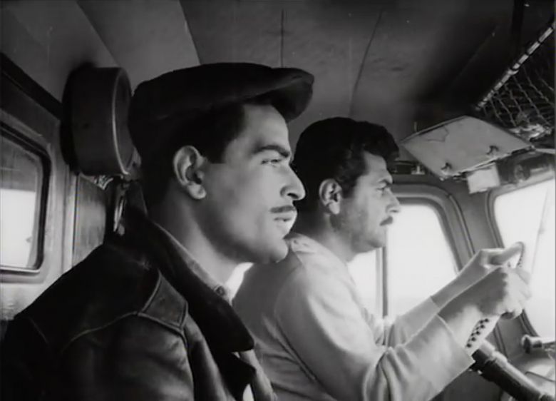 Gecelerinotesi 1960 <i>Gecelerin Ötesi</i> (1960) filminden bir kare ©Atadeniz Film 