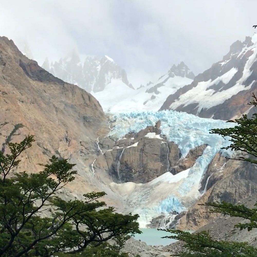 Gorsel Image 2 Kartpostal 2017 2020 1 Deniz Gül’ün <i>Kartpostal</i> video serisinden bir görsel (2017-2020)<br />
Sanatçının izniyle<br />
