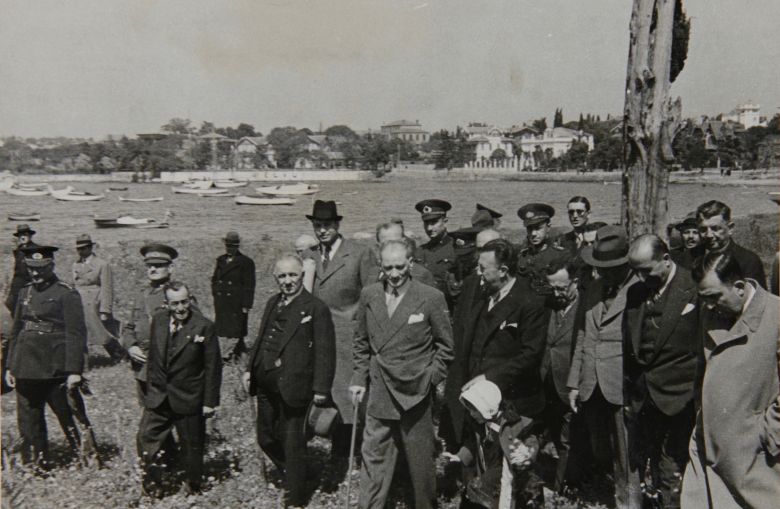 Kaynak Seyfi Arkan Ve Eserleri 1933 1956 Mimar Seyfi Arkan tarafından 1956’da yayımlandığı düşünülen <i>Seyfi Arkan ve Eserleri 1933-1956</i> kitapçığından alınmıştır.