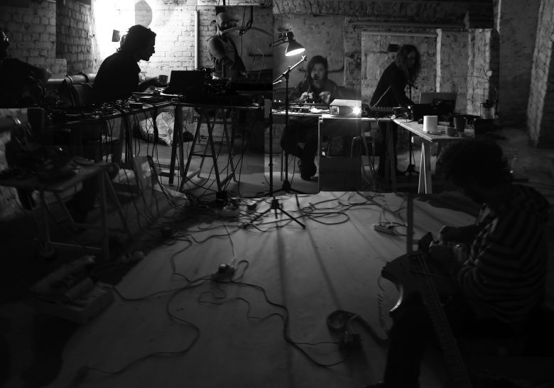 kfp (kolektif film projesi) provası, Apartman Projesi Berlin, 2015 <i>kfp</i> (kolektif film projesi) provası, Apartman Projesi Berlin, 2015