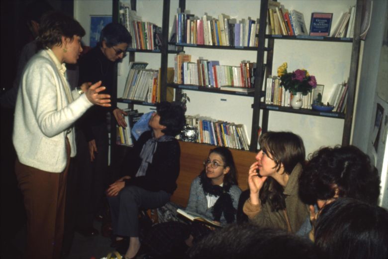 Bilinç Yükseltme Toplantıları Bilinç Yükseltme Toplantıları (08.03.1984)
Arşiv: Füsun Ertuğ