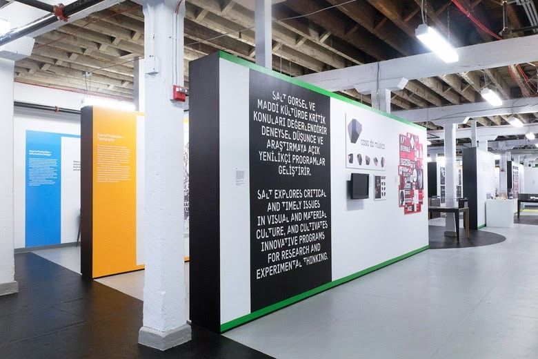 Kralice 2 “Graphic Design—Now in Production” Sergisi, Cooper-Hewitt Enstelasyonu, Governors Island, 2012