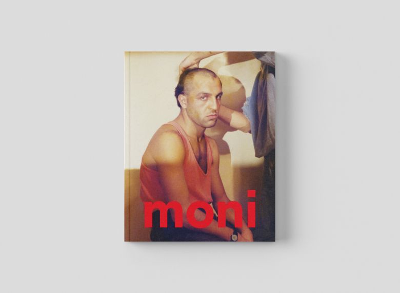 Moni Book Front Mockup 3 <i>Moni</i>, Salt, 2025 [ön kapak]
Tasarım: Ali Cindoruk (KHORA)
