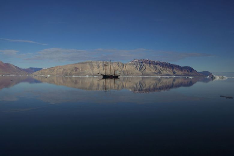 Still from the film Expedition to the End of the World (2013) <i>Dünyanın Sonuna Yolculuk</i> (2013) filminden bir kare