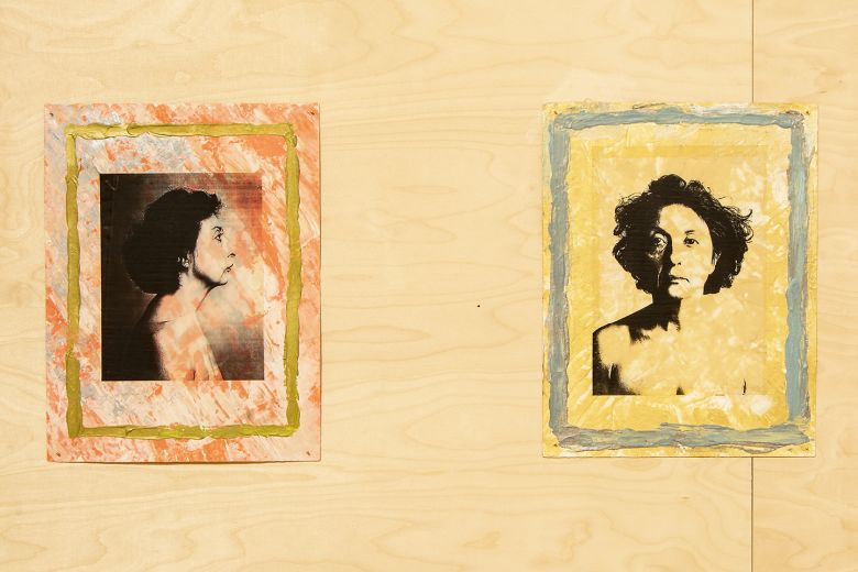 Tenbedenben Turgut Tarhanl Duyuru Gorseli 1 İpek Duben, <i>Manuscript 1994</i> [El Yazması 1994] (1993-1994)
<i>Ten, Beden, Ben</i>, SALT Beyoğlu
Fotoğraf: Mustafa Hazneci (SALT), Aralık 2021