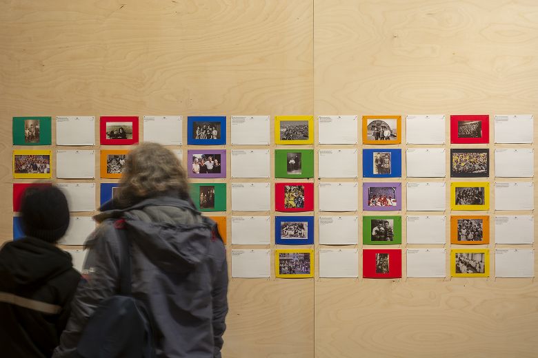 Tenbedenben Turk Nedir 03022022 068 İpek Duben, <i>What is a Turk?</i> [Türk Nedir?], 2003
<i>Ten, Beden, Ben</i> sergisinden fotoğraf: Mustafa Hazneci, 2022