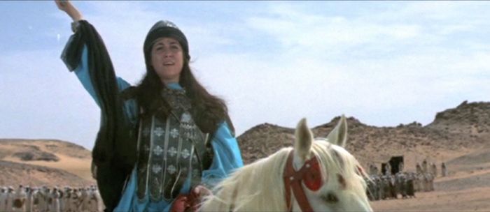 The Message Project (2010) videosundan bir kare <i>The Message Project</i> (2010) videosundan bir kare