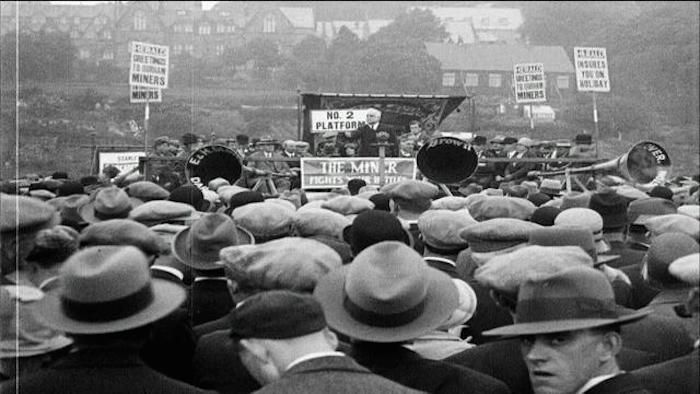 Still from the film The Miners' Hymns (2011) <i>Madenci İlahileri</i> (2011) filminden bir kare