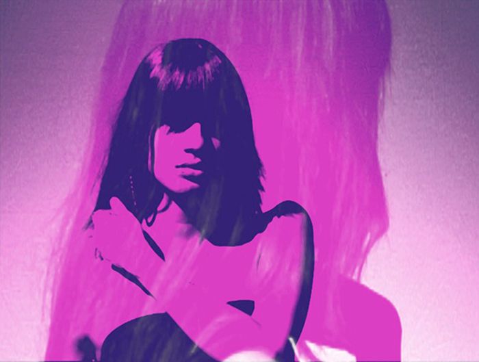 TURNING (2012) filminden bir kare <i>TURNING</i> (2012) filminden bir kare