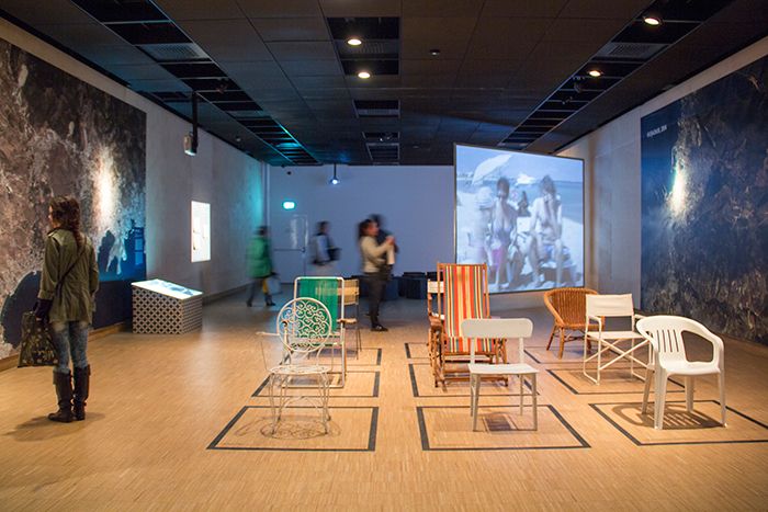 YAZLIK: Şehirlinin Kolonisi, SALT Beyoğlu, 2014 <i>YAZLIK: Şehirlinin Kolonisi</i>, SALT Beyoğlu, 2014