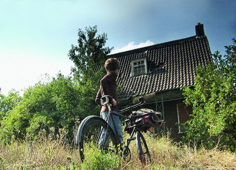 mervynday <i>What Have You Done Today Mervyn Day?</i> [Bugün Neler Yaptın Mervyn Day?] (2005) filminden bir kare ©Heavenly Films