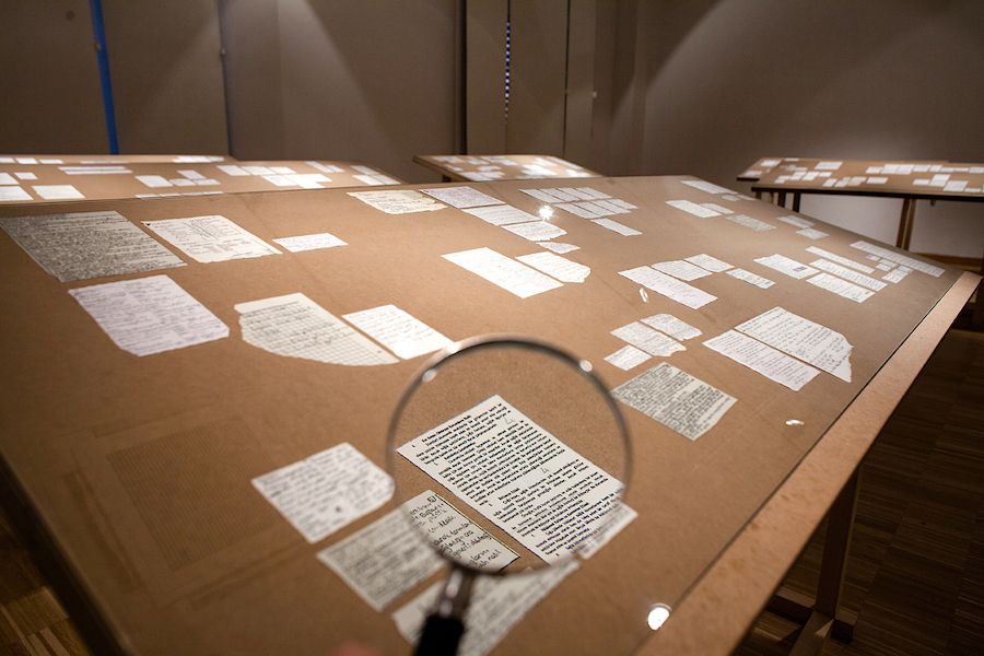 Zeyno Pekunlu 28112016 018 1 Zeyno Pekünlü, <i>Minima Akademika</i> (2015), SALT Ulus, 2016<br />
Fotoğraf: Cemil Batur Gökçeer<br />
